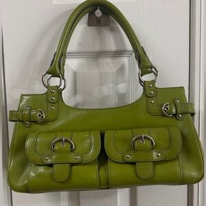 vintage Nordstrom lime green leather shoulder bag or satchel. (Bag12)